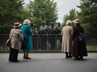 Margot Friedländer war nicht nur Zeitzeugin, sondern ein leuchtendes Beispiel dafür, wie wichtig es ist, die Geschichten der Vergangenheit lebendig zu halten.